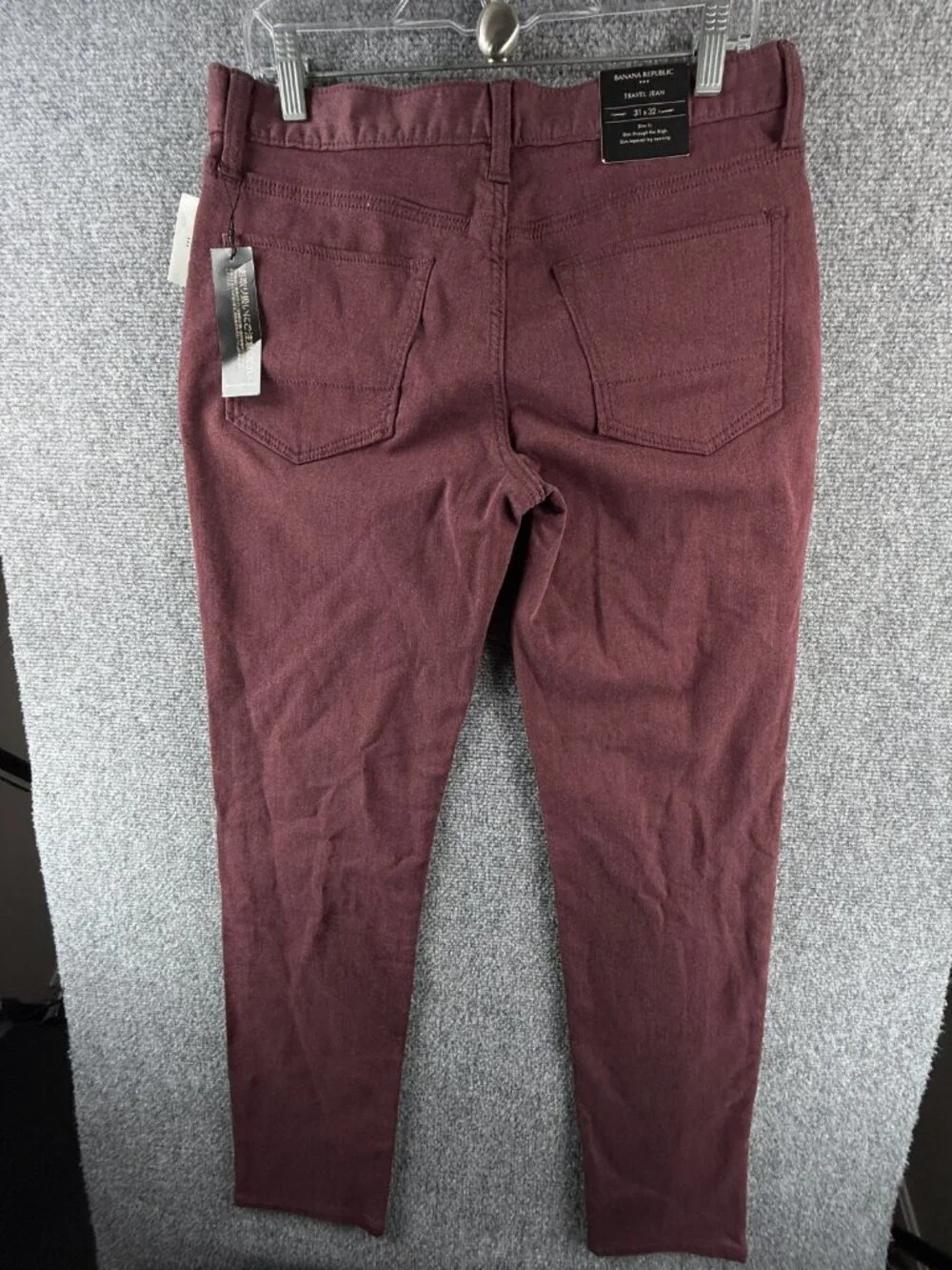 NWT Banana Republic Travel Jean Burgundy Red 31x32 Slim Fit Tapered Leg Adult